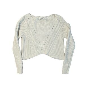 Cream and white cropped‎ cable knit sweater